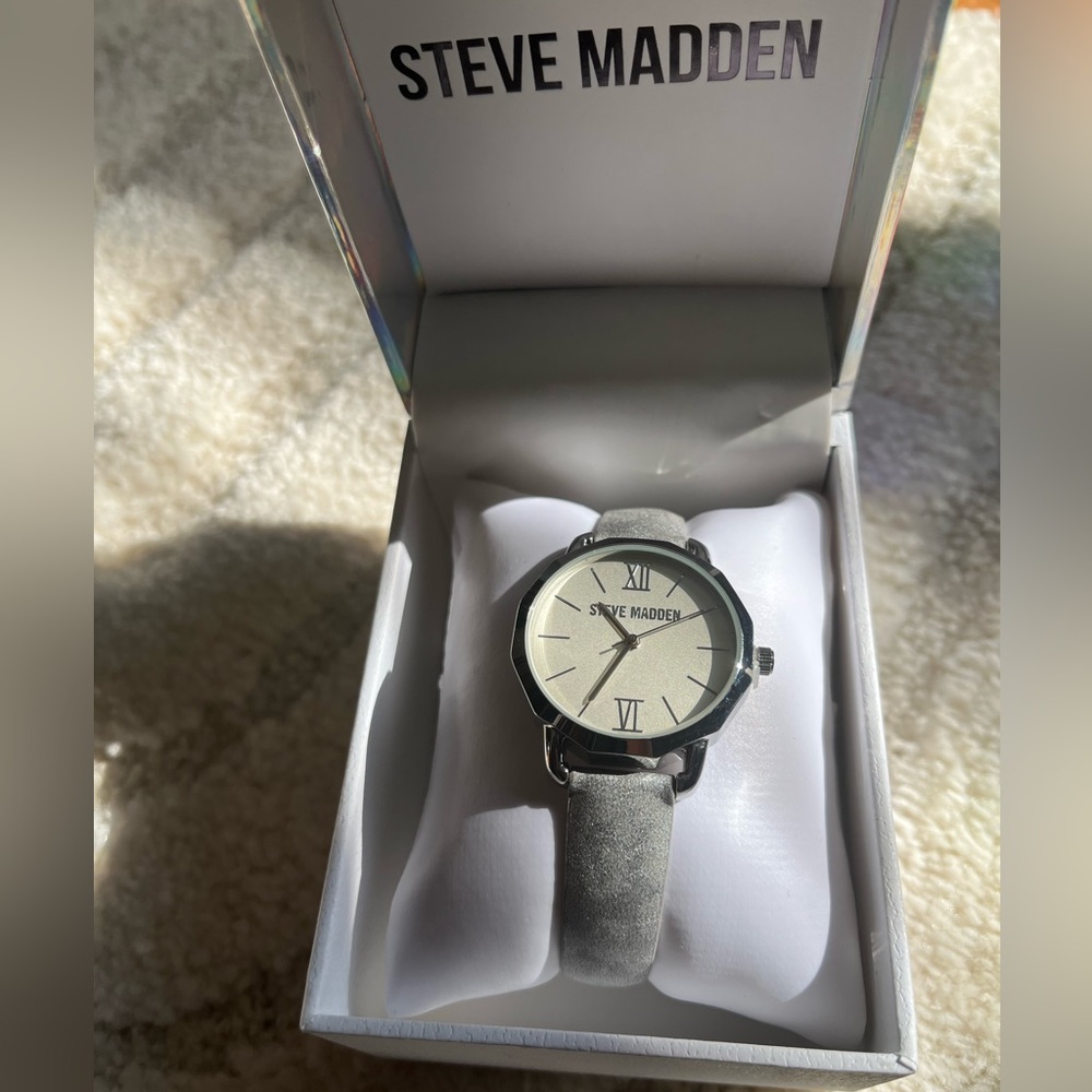 Steve Madden watch. Gray cheetah print. Adjustable band.